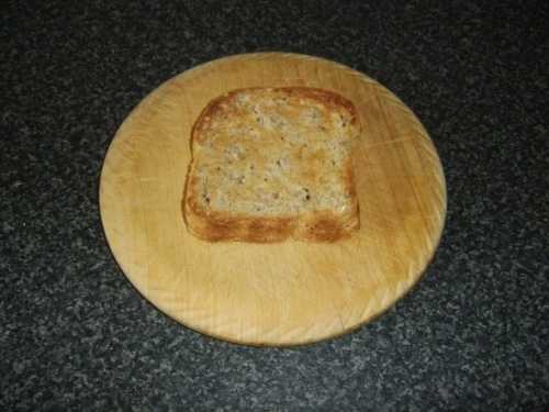 Как можно в микроволновке поджарить хлеб: простые рецепты с фото
