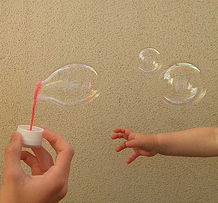 Как сделать мыльные пузыри в домашних условиях как магазинные
