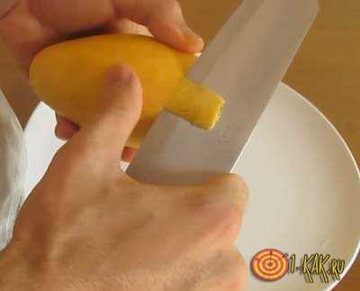 Как правильно почистить и порезать манго с косточкой в домашних условиях: описание основных способов, фото и видео