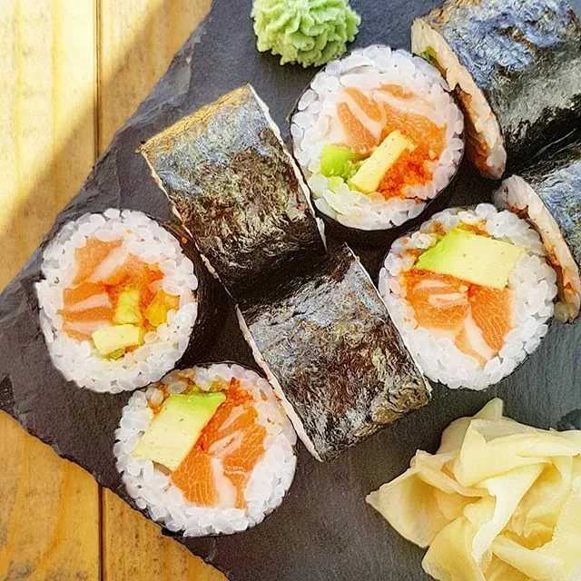 Как приготовить суши без водорослей нори: 13 шагов