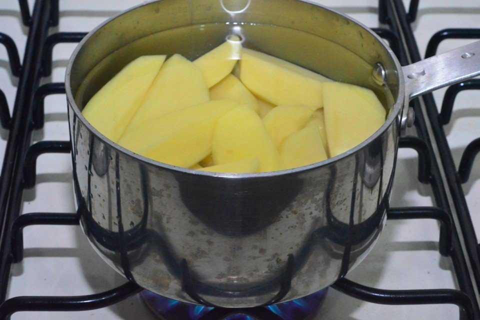 Как сделать пюре из картошки?