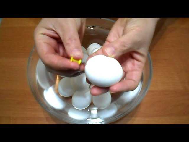Как сварить треснувшие яйца без лишней мороки: 3 проверенных способа