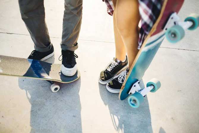 Какие бывают виды скейтбордов, что нужно знать при покупке и как научиться кататься правильно?