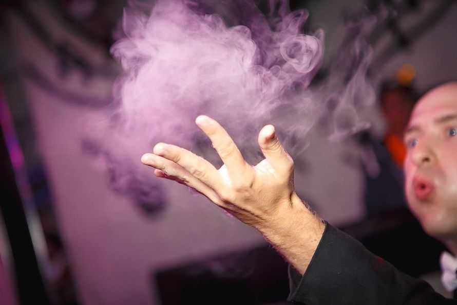 Как пускать кольца из дыма кальяна и сигарет: домашние методы новичкам