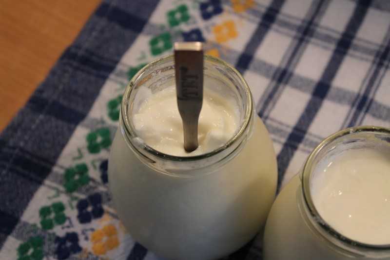 Кислое молоко. рецепты приготовления выпечки, блинов, оладьев, кексов в мультиварке, духовке в домашних условиях