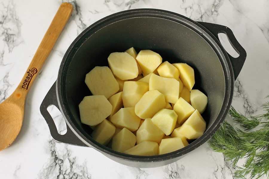 Тушить картошку в кастрюле рецепт