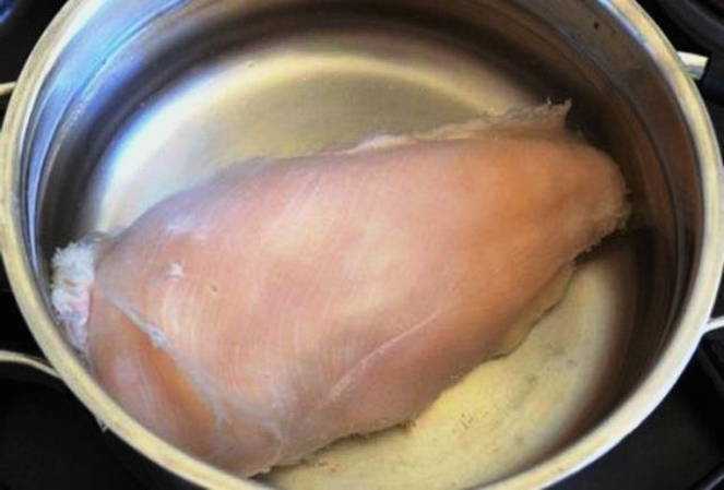 Как и сколько минут нужно варить куриное филе для салата | все очень просто
