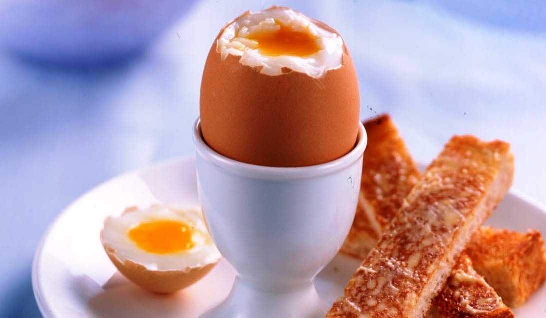 Сколько варить яйца всмятку после закипания воды: полезные советы