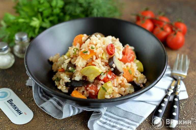 Что можно приготовить из бурого риса с мясом и без него: 7 рецептов