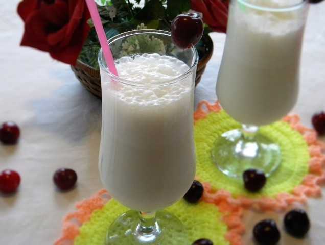 Молочный коктейль с мороженым: рецепт с фото пошагово