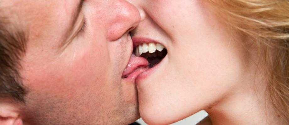 6 вещей, которые происходят с вашим телом, когда целуете любимых