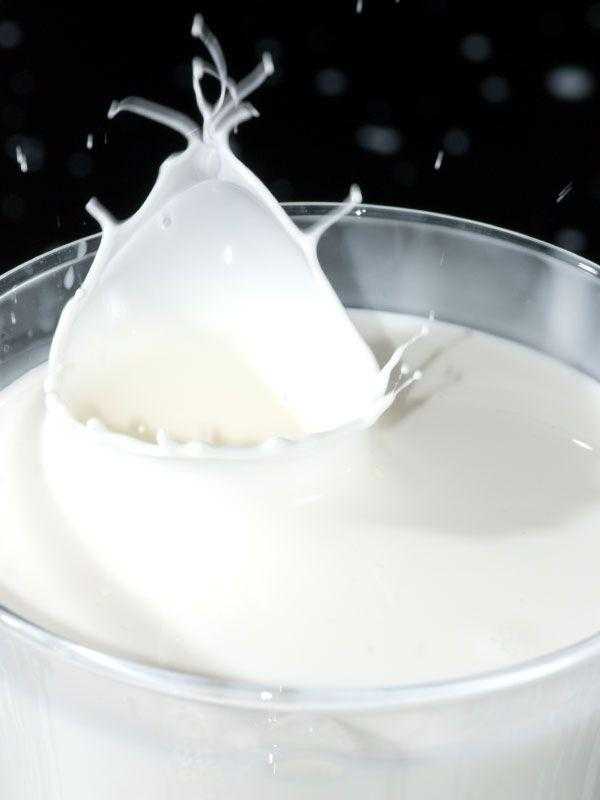 Как сделать сливки для взбивания из молока и масла? польза домашних сливок. рецепт приготовления жирных сливок в домашних условиях