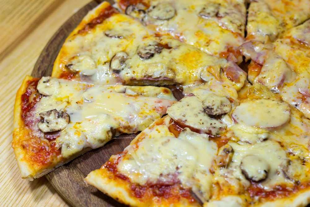 Как приготовить пиццу без духовки в домашних условиях