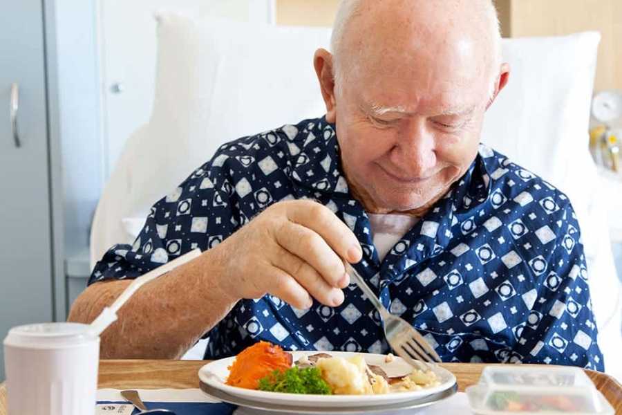 Питание после операции рак. Питание пациента. Питание пожилых людей. Снижение аппетита у пожилых. Гастрит у пожилых.