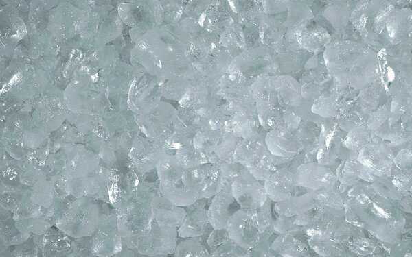 Дробленый лед – как сделать дома и использовать в коктейлях