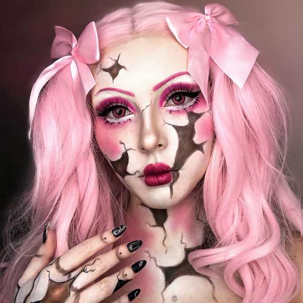 Делаем потрясающий макияж в стиле «зомби» на хэллоуин