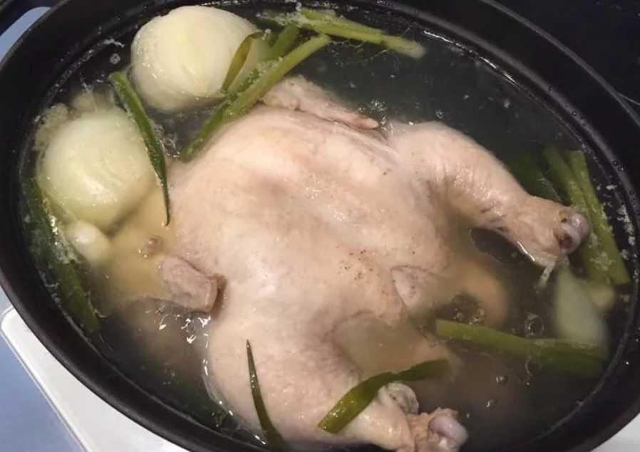 Как сварить курицу в кастрюле целиком вкусно. рецепт