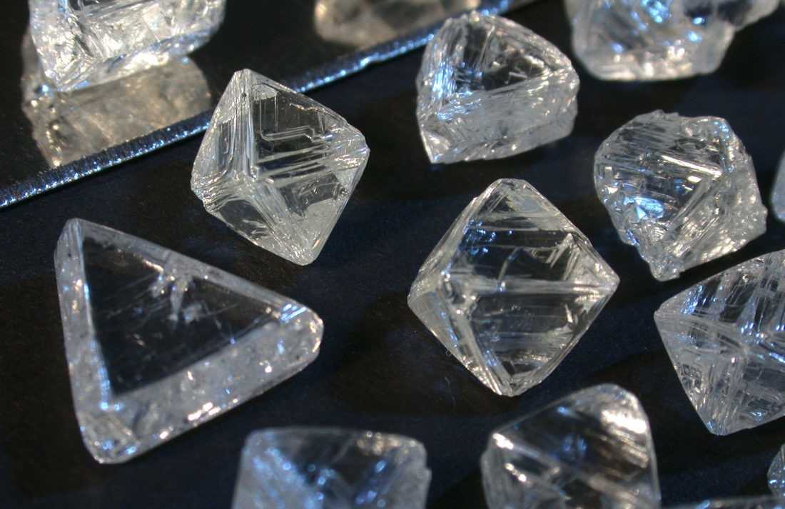 Как найти и добыть алмазы в minecraft