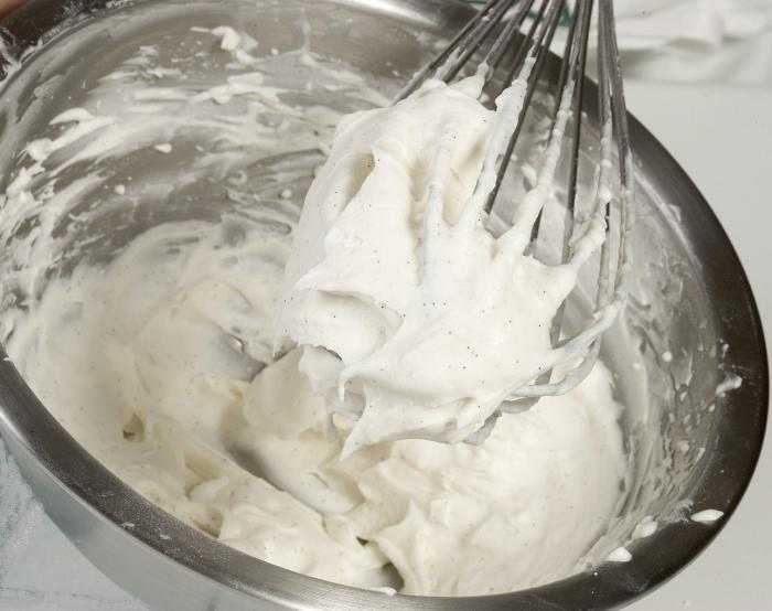 Как сделать сливки из молока вручную и сепаратором: рецепты