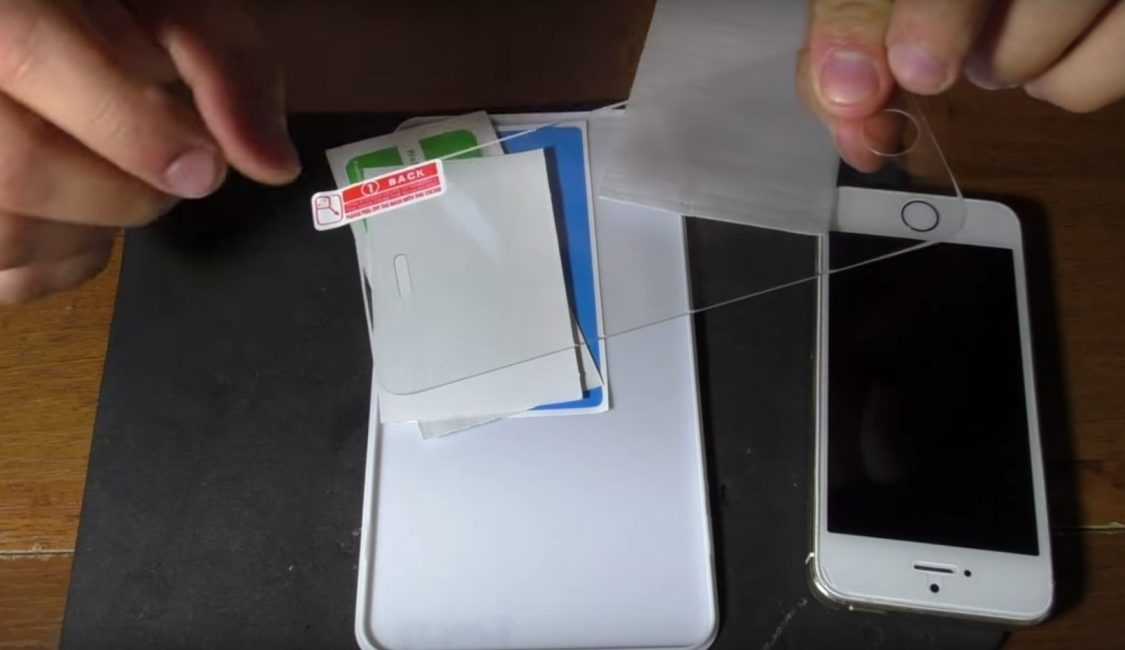 Инструкция как правильно снять защитное стекло с любого смартфона