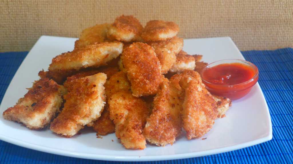 Курица в кляре — вкусные рецепты хрустящих крылышек, ножек и отбивных